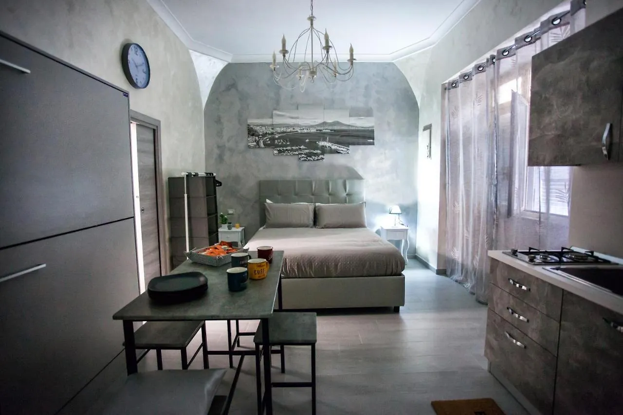 La Casetta Di Lulu Naples Apartment