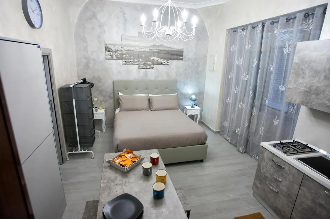 La Casetta Di Lulu Naples Apartment